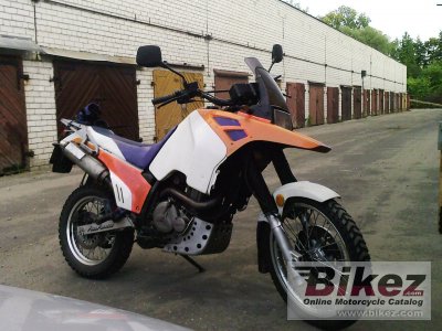 1990 Suzuki DR Big 800 S (reduced effect) photo